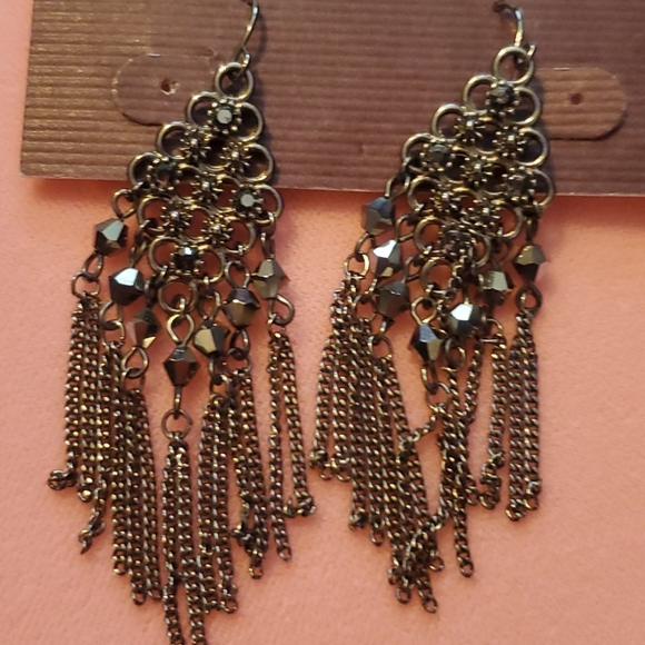 Earrings - Picture 2 of 5